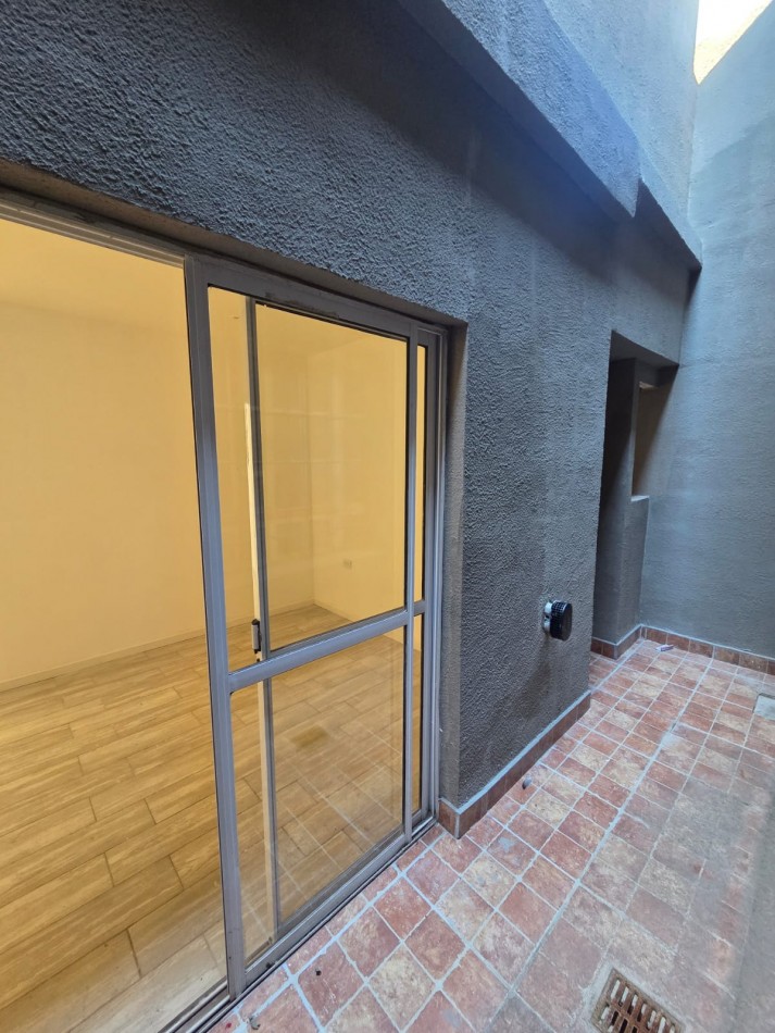 PH 2 ambientes en venta al Contrafrente