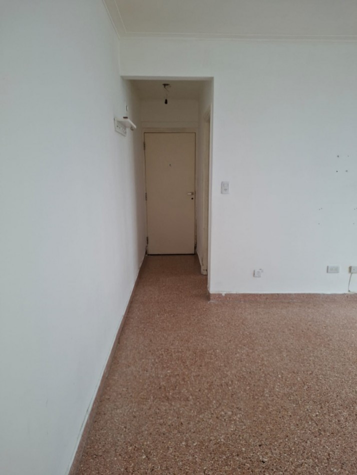 Departamento Dos Ambientes con Cochera