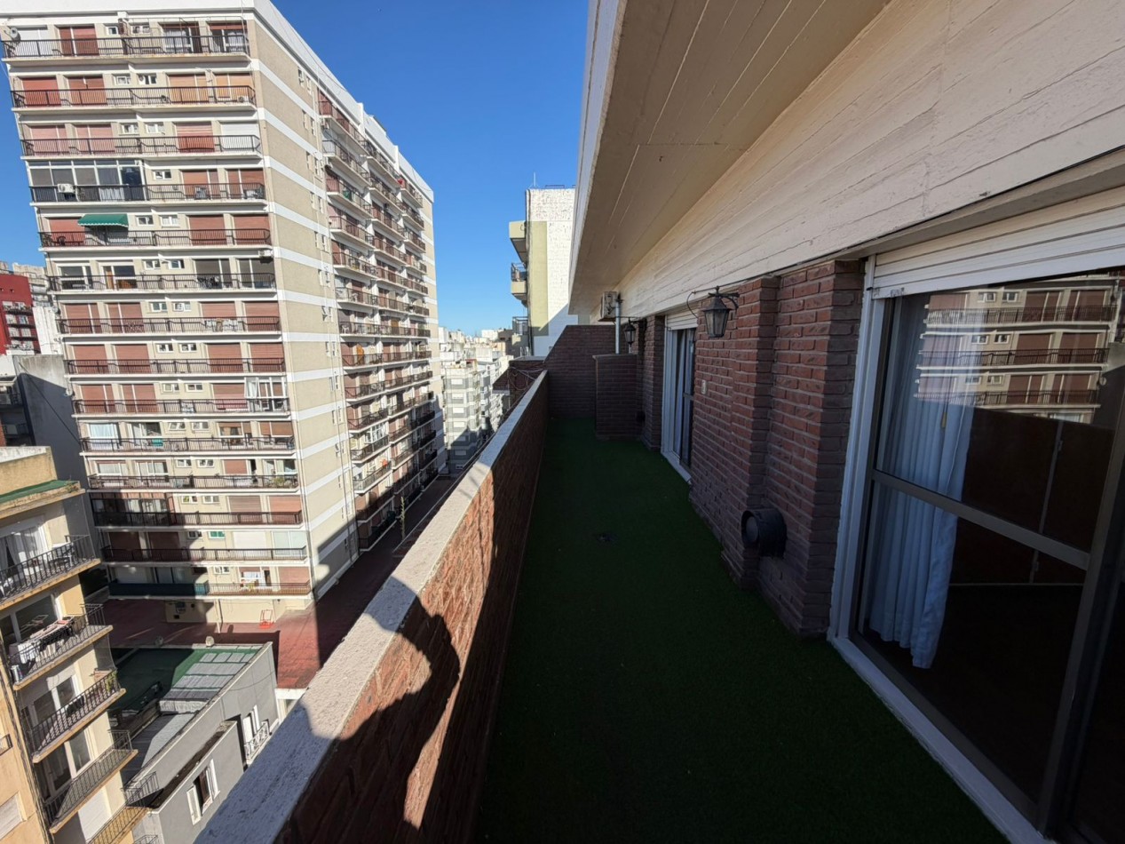 Departamento 2 Ambientes a la Calle en venta zona vieja terminal con cochera fija