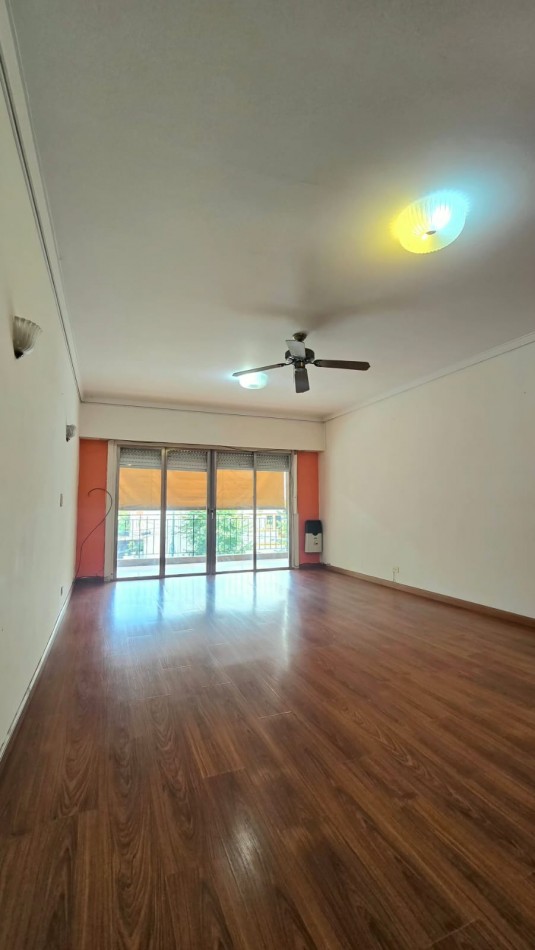 Semipiso 4 ambientes en Venta en La Perla