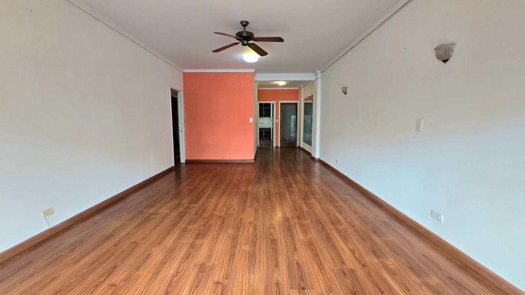 Semipiso 4 ambientes en Venta en La Perla