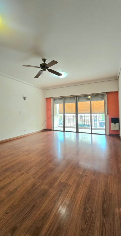 Semipiso 4 ambientes en Venta en La Perla