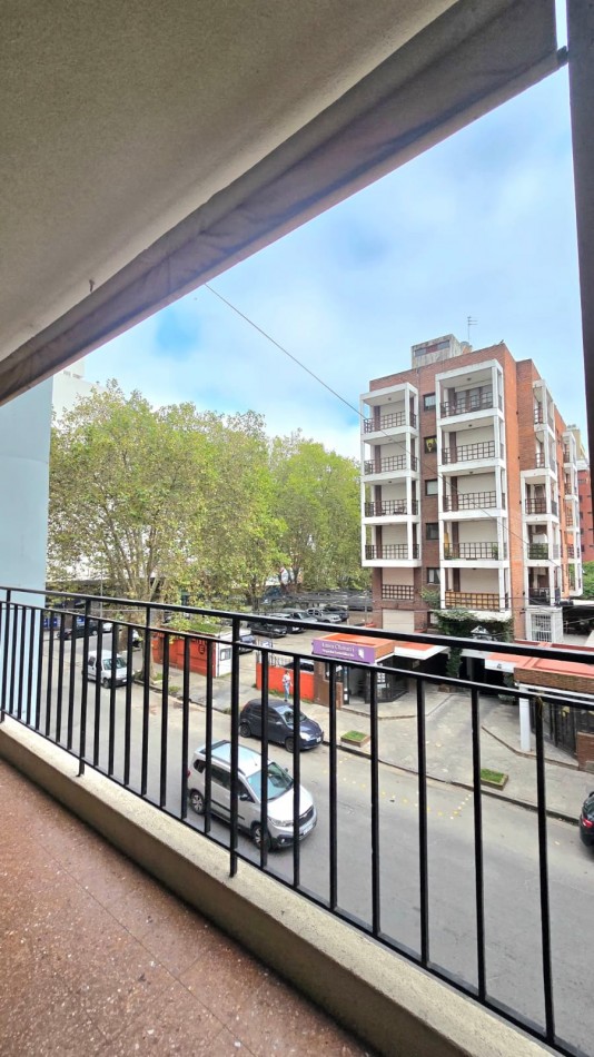 Semipiso 4 ambientes en Venta en La Perla