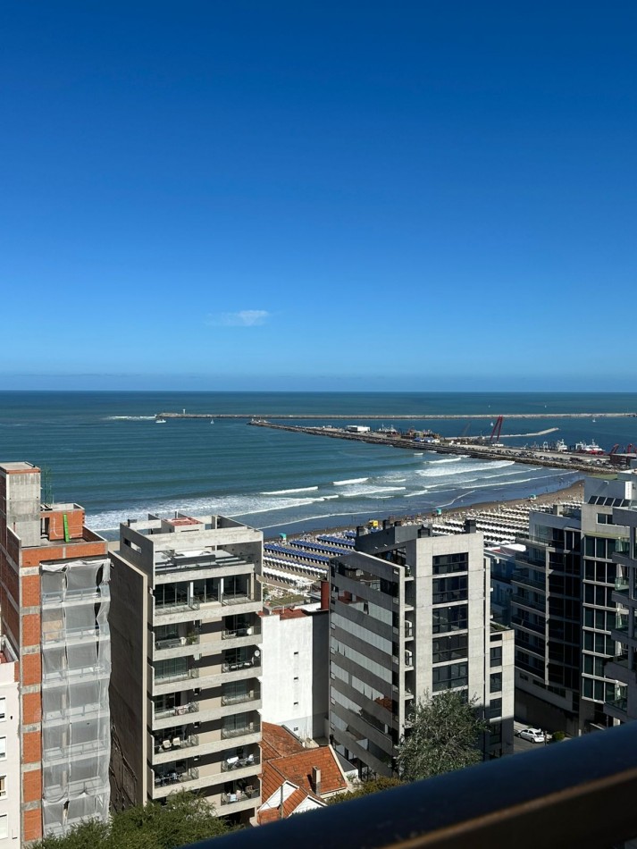 Semipiso en Venta 3 Ambientes en Playa Grande